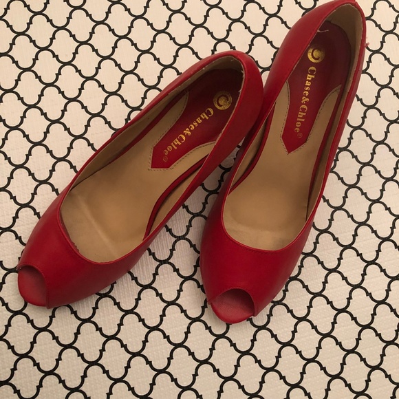 Chase and Chloe red shoes size 10 - Picture 3 of 7